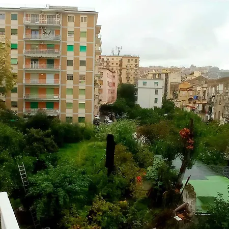 La Casa Di Zaga * Neapel